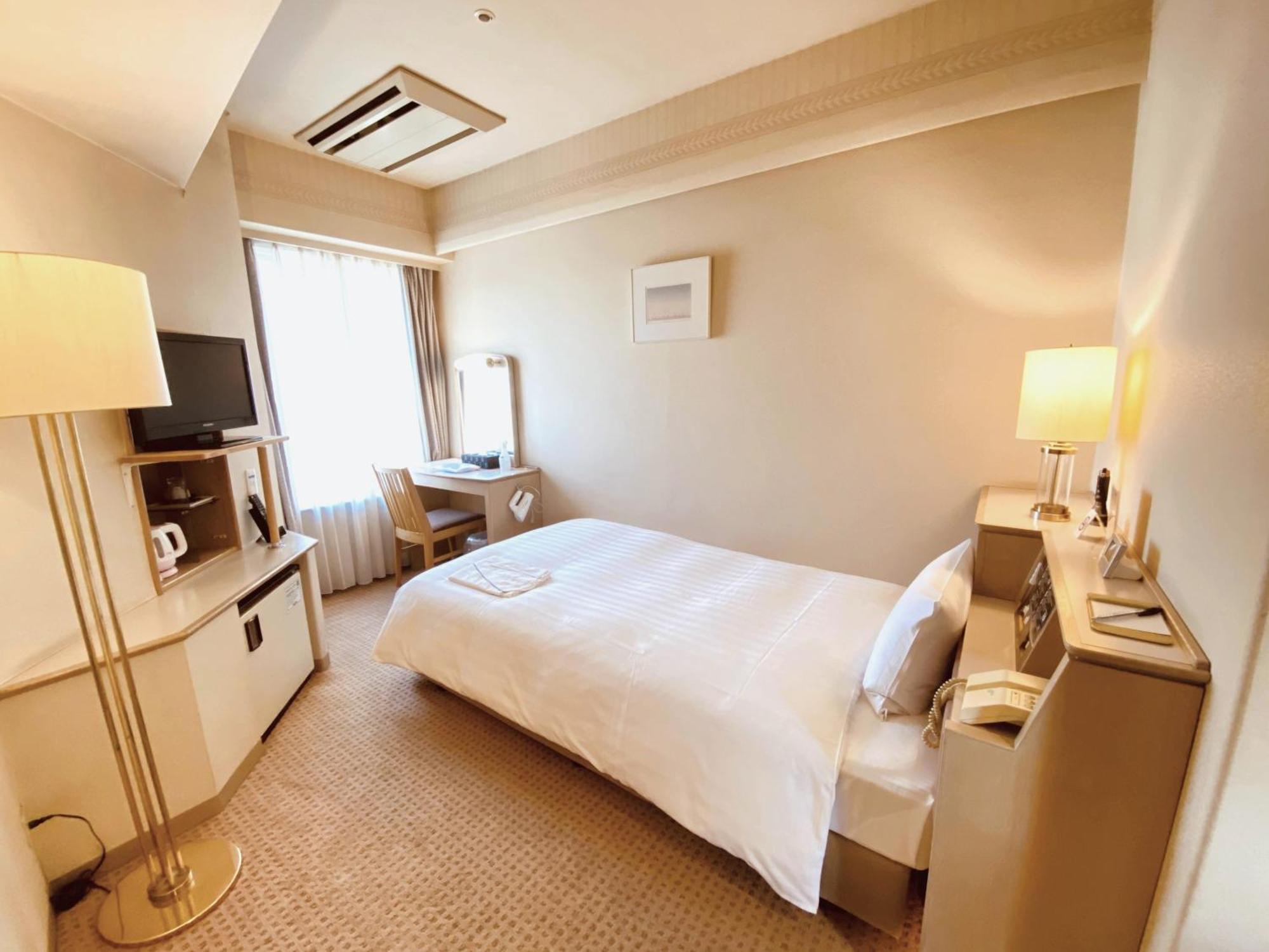 Smile Hotel Tokyo Nishikasai — Photos 1